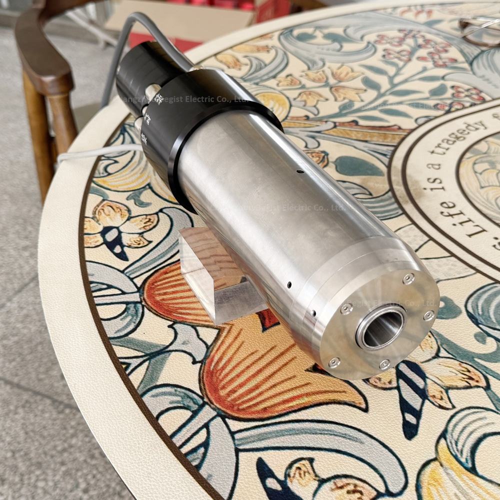 4KW BT40 Water Cooled Spindle Motor 40000RPM 1333Hz ATC ISO20 CNC Metal Working BJT80-40Z